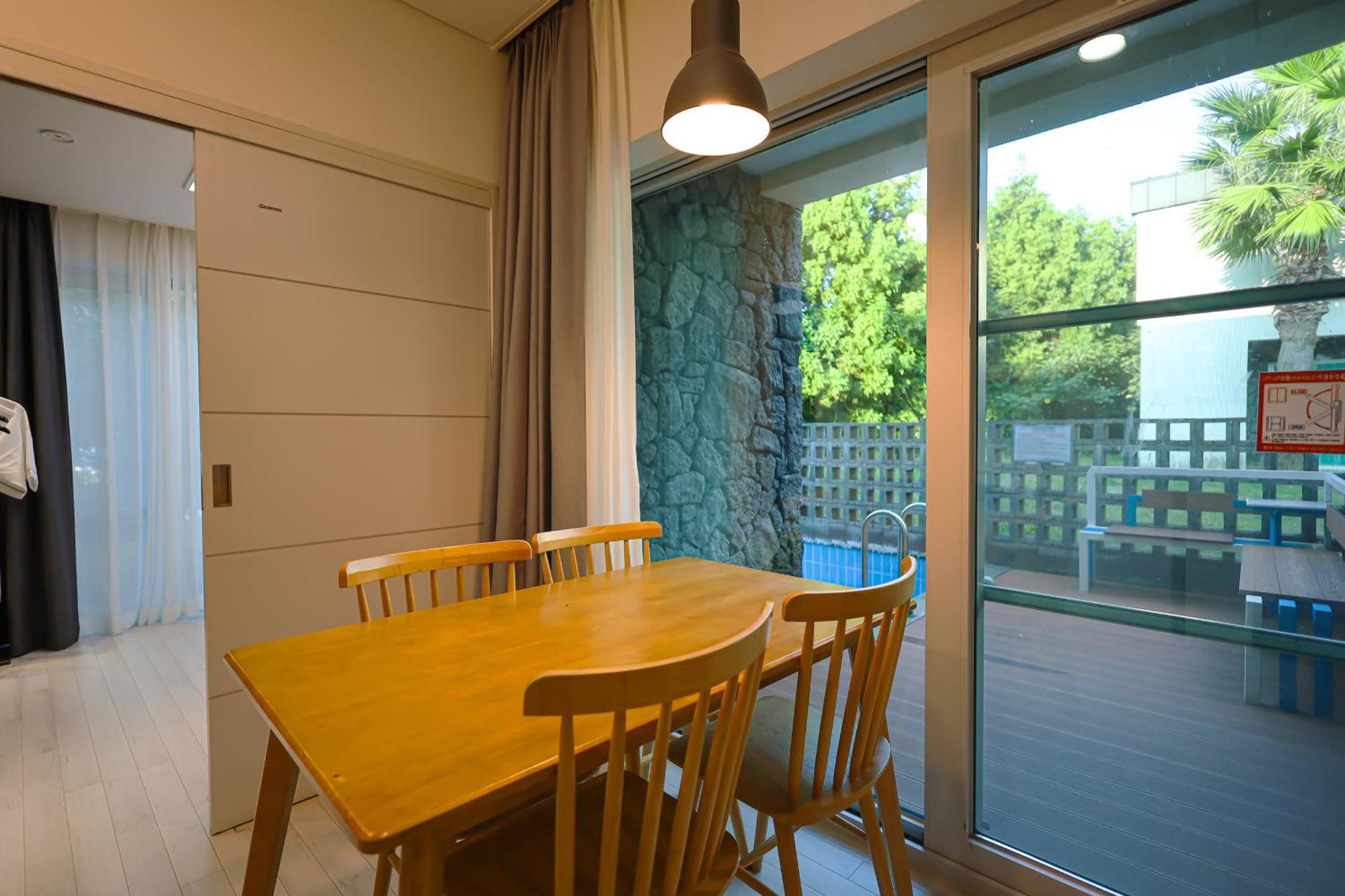 Pool And Villa Sorang Jeju Exterior foto